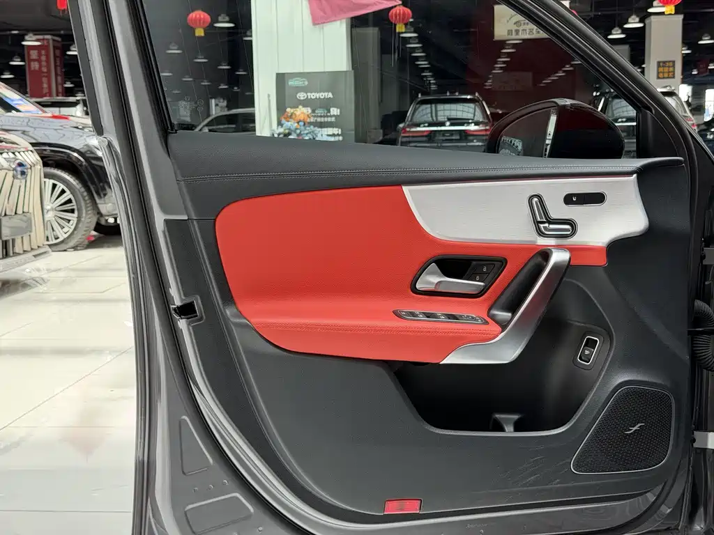 Mercedes-Benz A-Class AMG 2024 Facelift AMG A 35 L 4MATIC