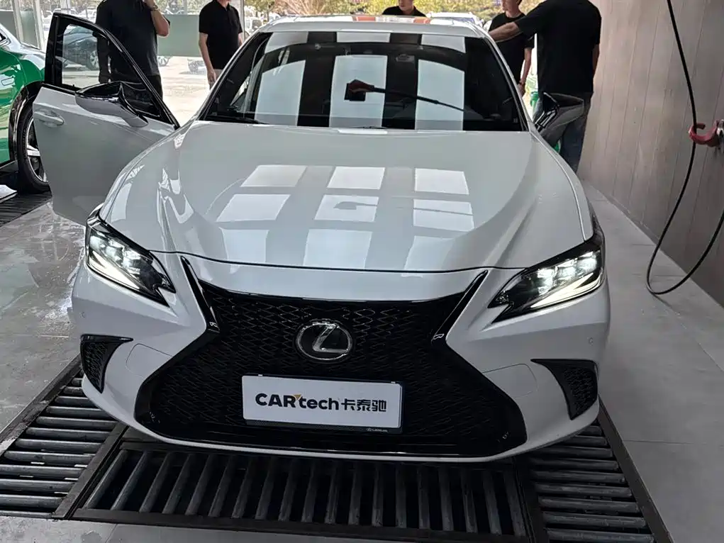 Lexus ES 2023 200 Excellence Edition