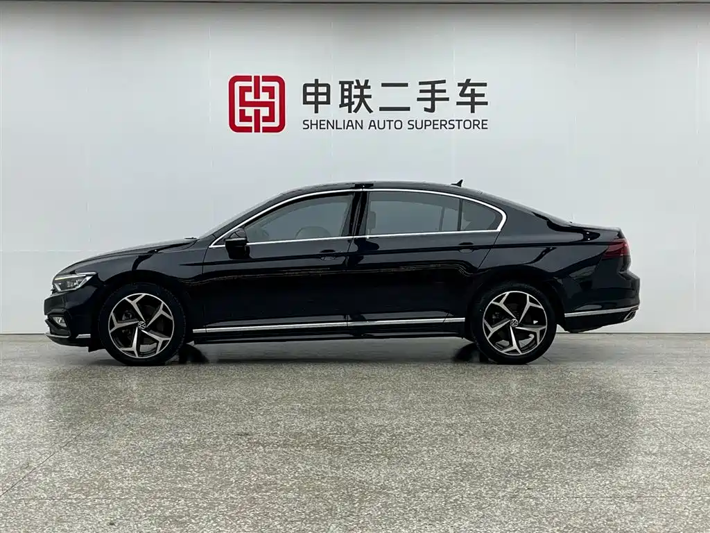 Magotan 2023 2 Million Units Commemorative Edition 330TSI DSG Leading
