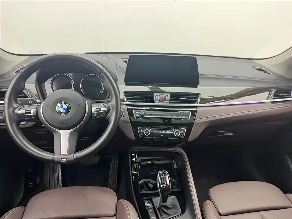 BMW X1 2021 Facelift xDrive25Li Premium Edition - фото 3