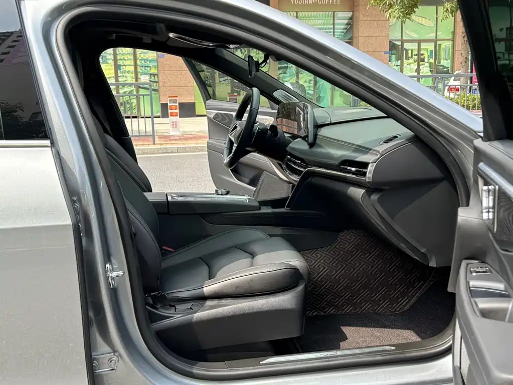 Cadillac CT6 2023 28T Luxury