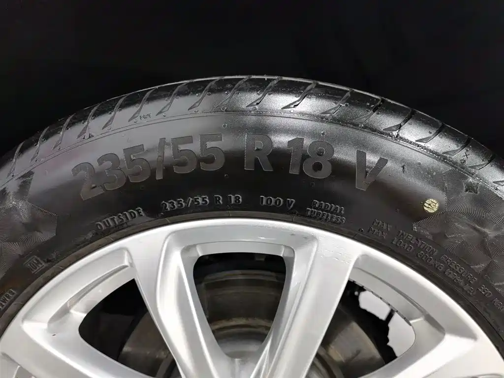 凯迪拉克XT4 2018款 28T 两驱技术型