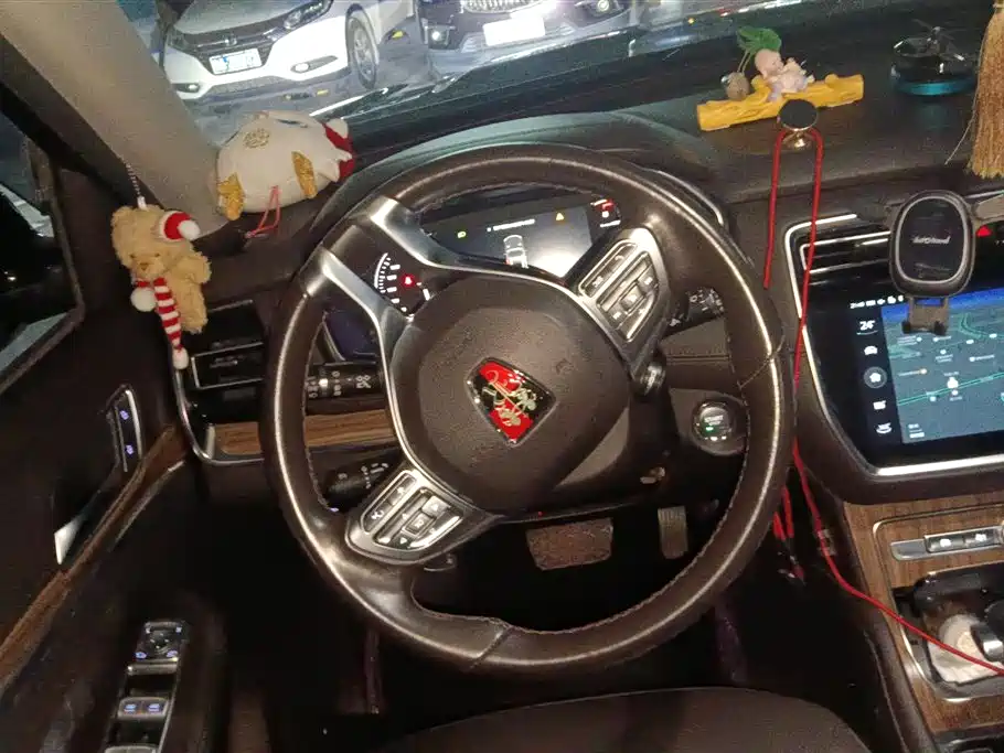 Roewe RX8 2019 30T AWD Flagship Edition