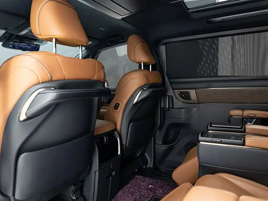 2024 Toyota Vellfire Crown Hybrid 2.5L Supreme Executive Edition