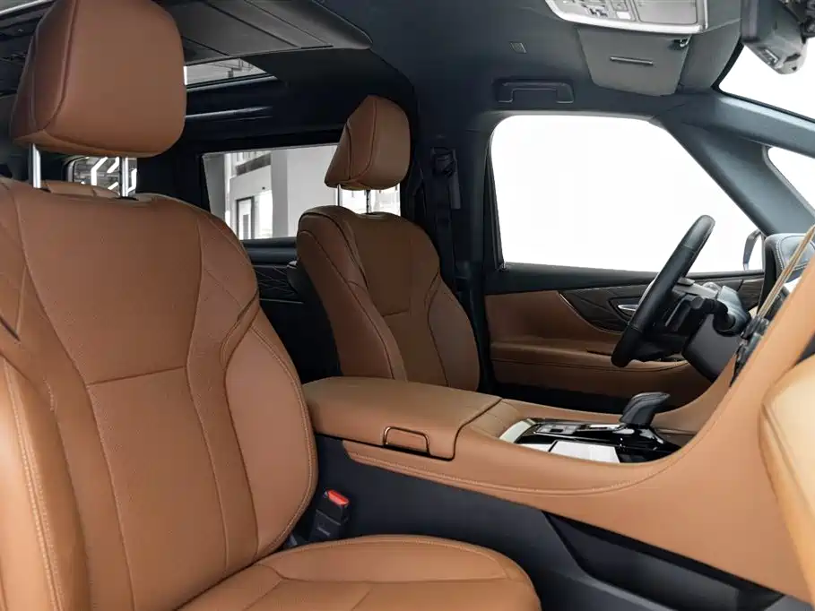 2024 Toyota Vellfire Crown Hybrid 2.5L Supreme Executive Edition