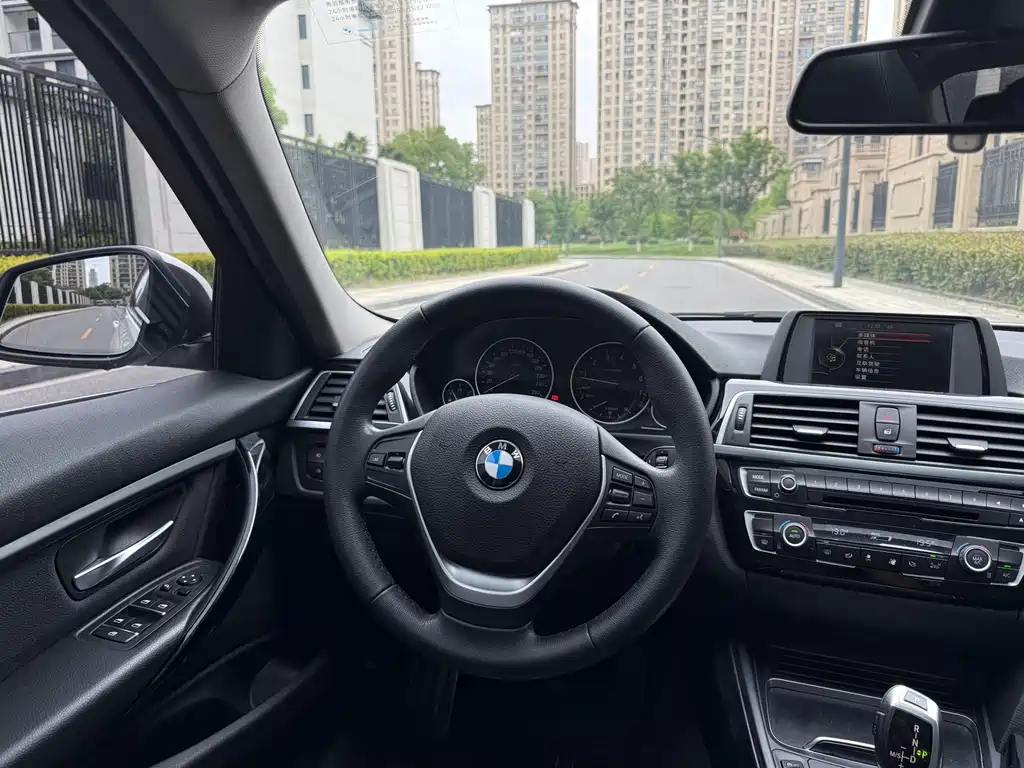 BMW 3 Series 2017 model 320Li Fashion