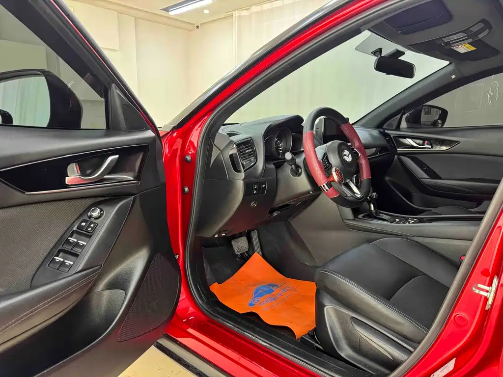 Mazda CX-4 2021 2.0L Auto FWD Blue Sky Exploration Edition