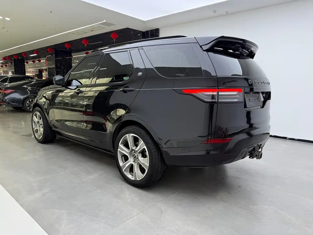 Land Rover Discovery 2019 2.0T SE