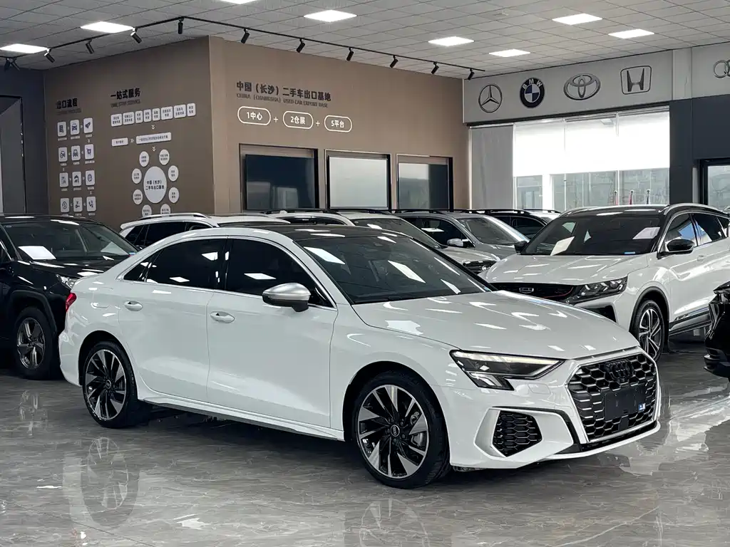 Audi A3L Limousine 2023 35 TFSI Fashion Sport