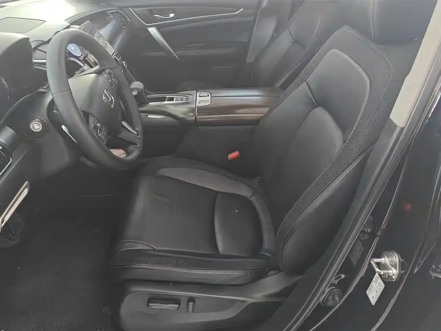 Avancier 2017 240TURBO 2WD Comfort Edition