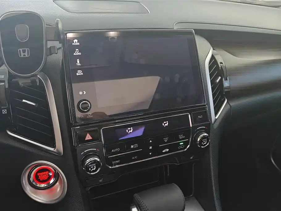 Avancier 2017 240TURBO 2WD Comfort Edition