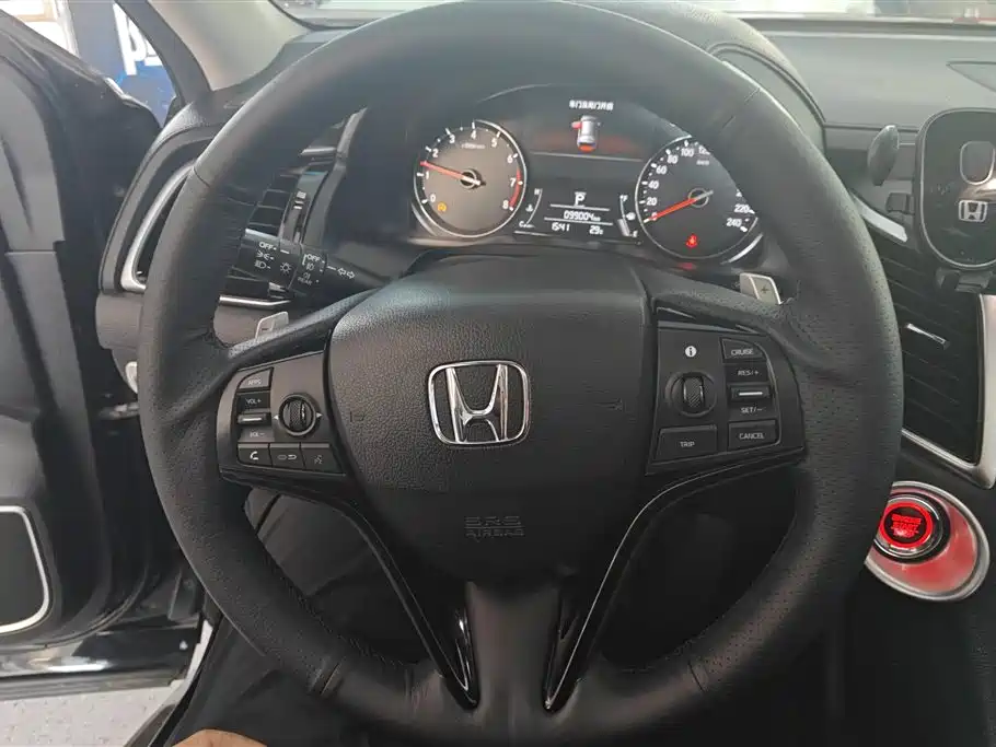 Avancier 2017 240TURBO 2WD Comfort Edition