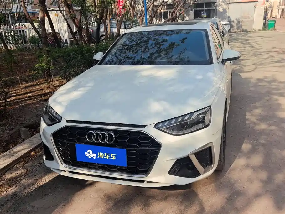 Audi A4L 2020 40 TFSI Luxury Dynamic Edition