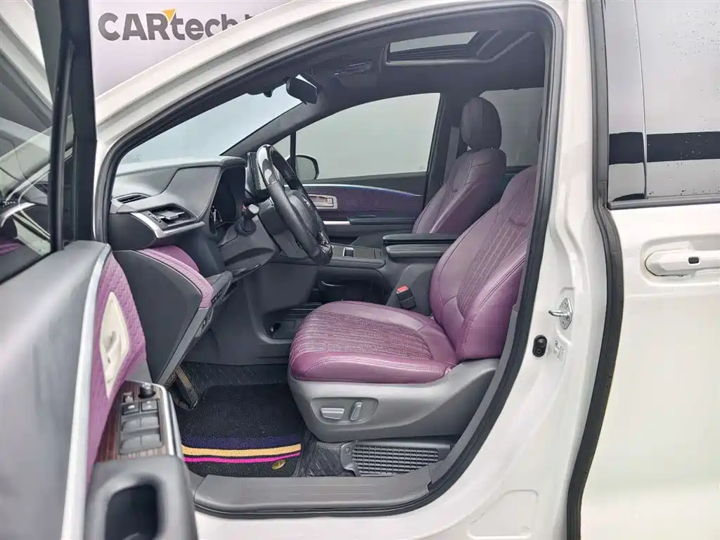 Toyota Sienna 2024 2.5L Hybrid Comfort Edition