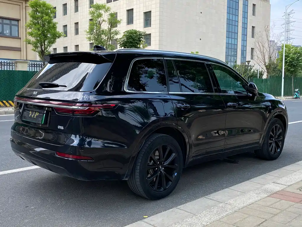 Li Auto ONE 2021 Extended Range 6-Seater Edition