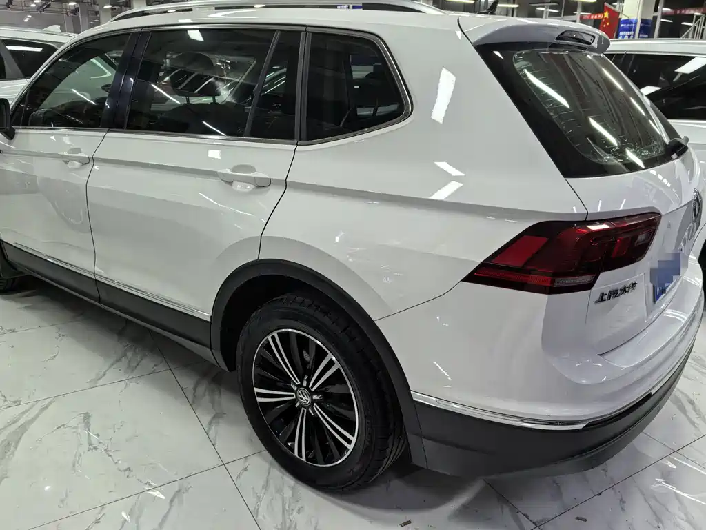 Volkswagen Tiguan L 2019 330TSI Automatic FWD Panoramic Comfort Edition China VI