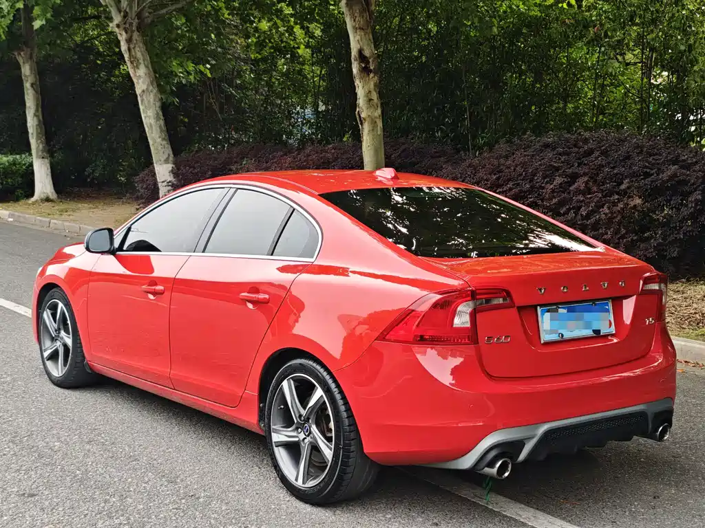 Volvo S60 2014 T5 R-Design