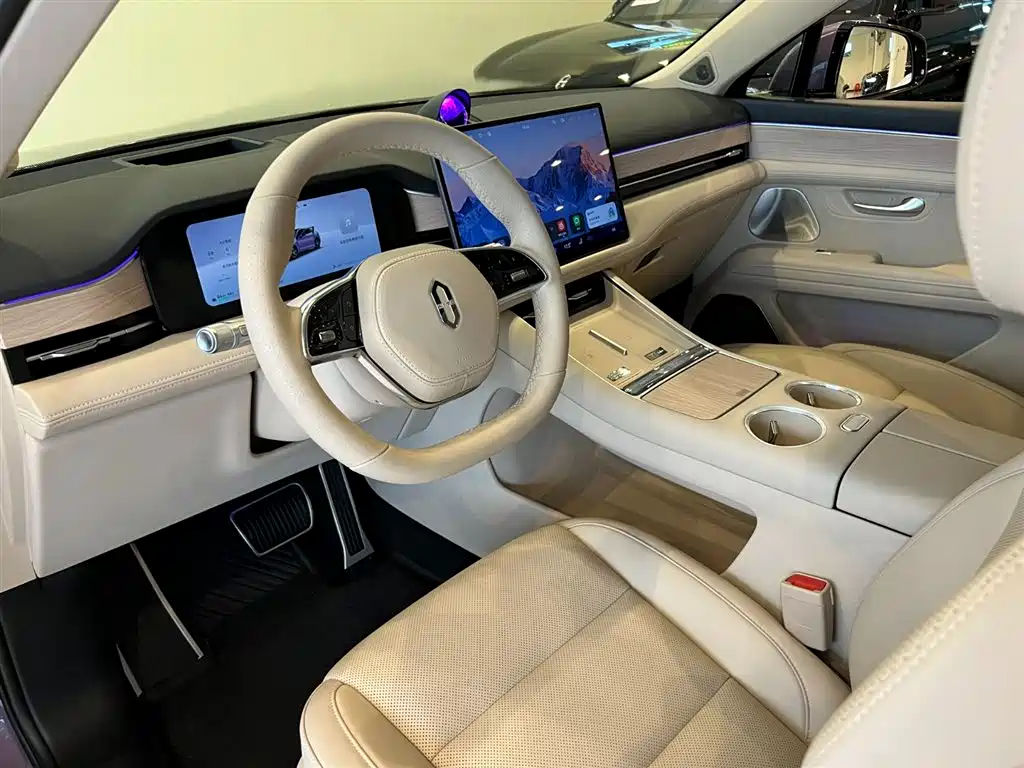 AITO M5 2025 EREV Ultra AWD