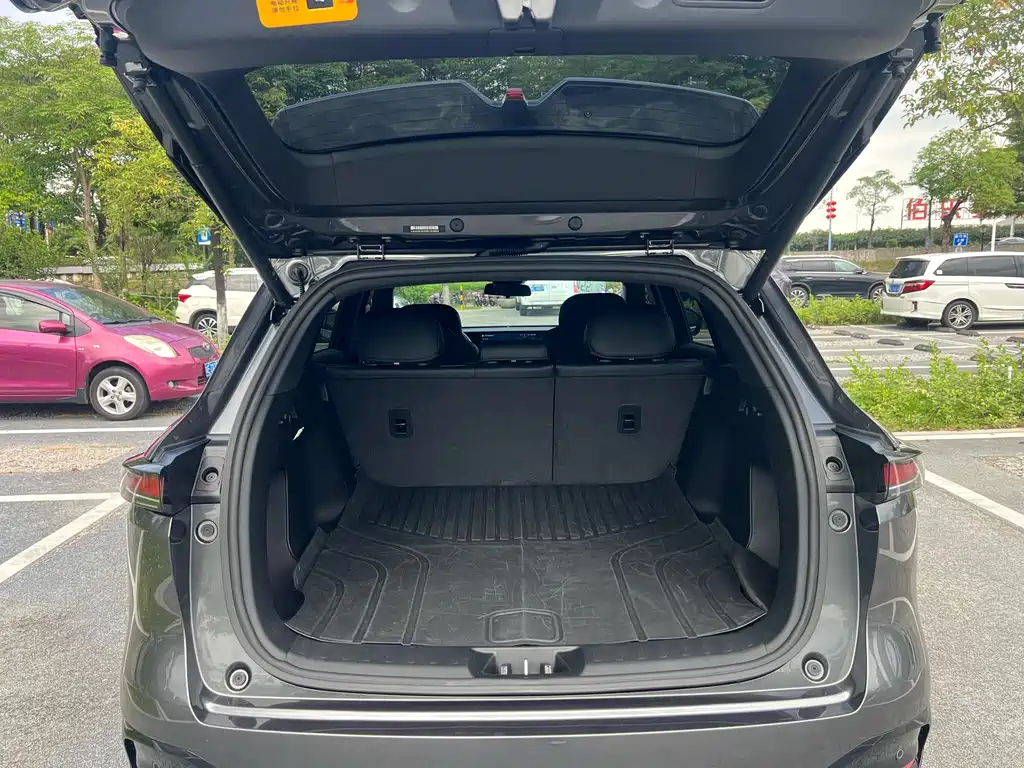 Changan CS75 PLUS 2025 4th Generation 1.5T New Blue Whale Smart Premium Edition