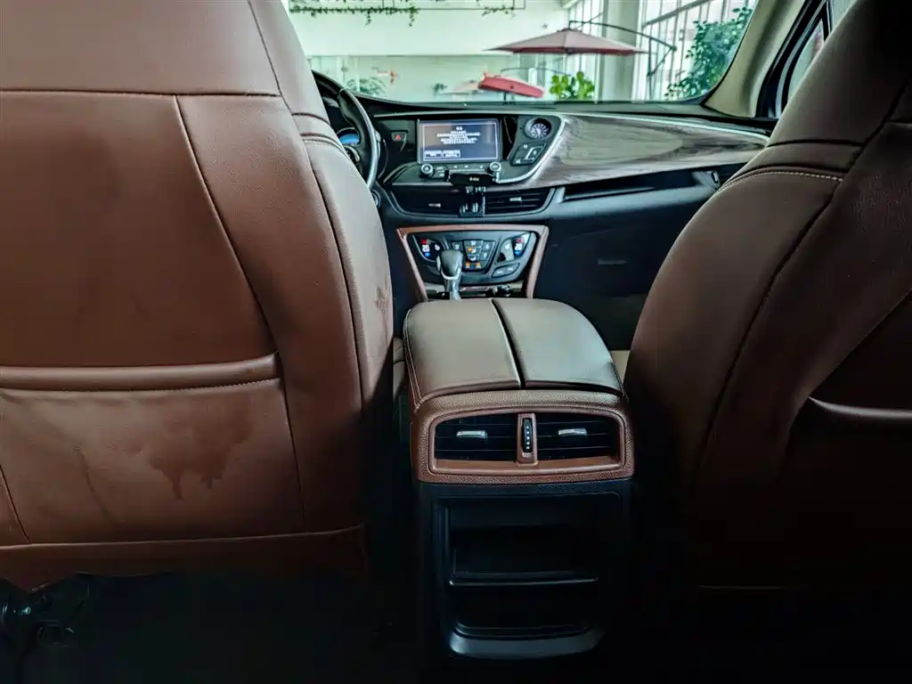 Buick Envision Plus 2017 20T FWD Luxury