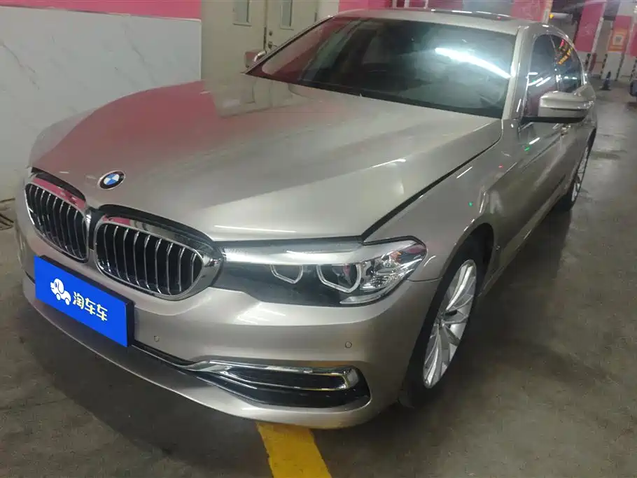 BMW 5 Series 2020 525Li Luxury Package