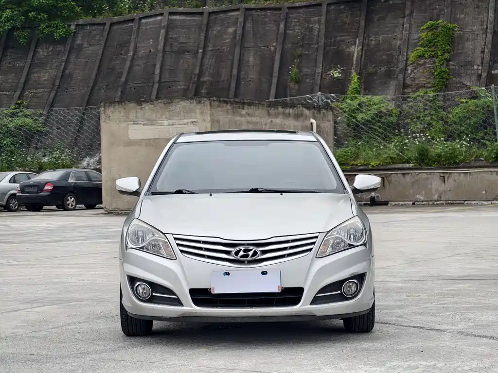 Hyundai Elantra 2011 1.6L Automatic Luxury Edition