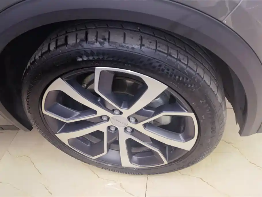 Lynk & Co 05 2022 2.0TD AWD Halo