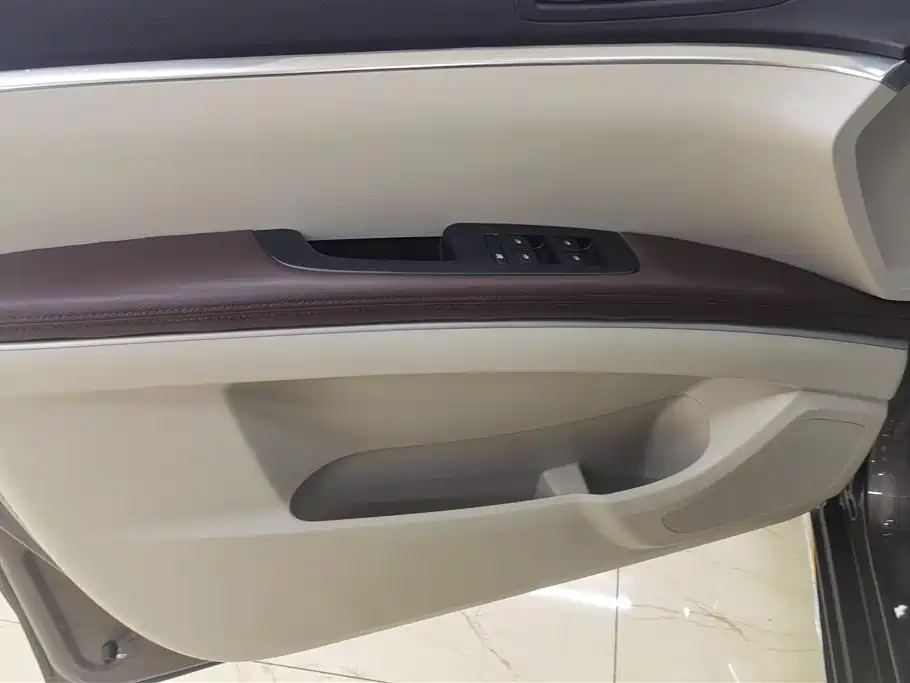 Buick GL8 2023 Land Business Class Zhi Xiang