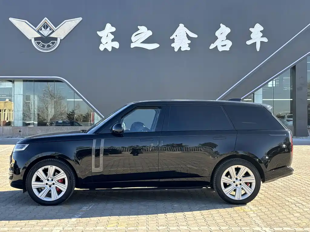 Range Rover 2024 3.0 L6 400PS Autobiography LWB
