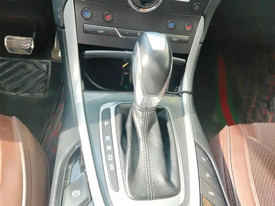Edge 2016 EcoBoost 245 AWD Zunrui Edition 7-seat