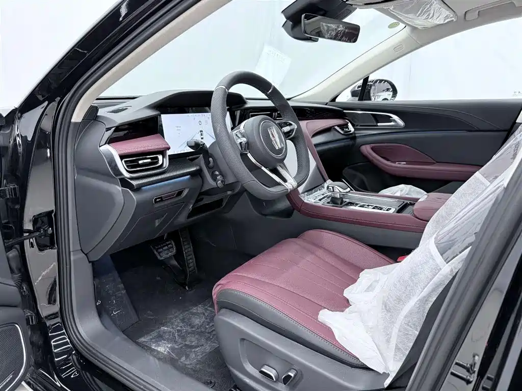 Hongqi H5 2025 2.0T Automatic Xuanying Edition