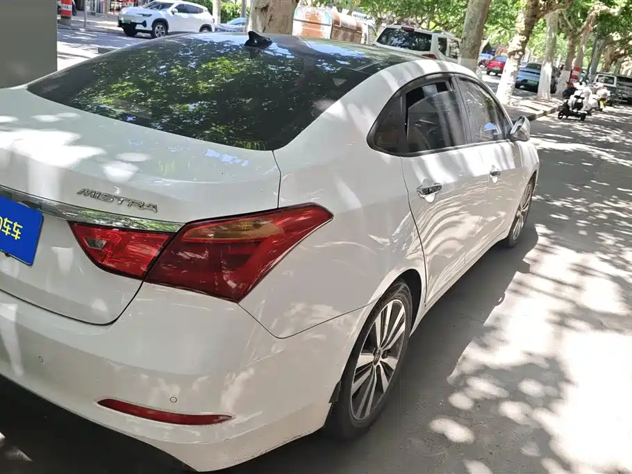 Hyundai Mistra 2016 1.8L Automatic Smart Edition GLS