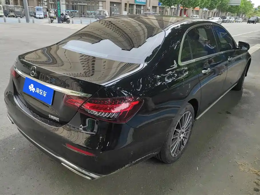 Mercedes-Benz E-Class 2022 Facelift II E 260 L