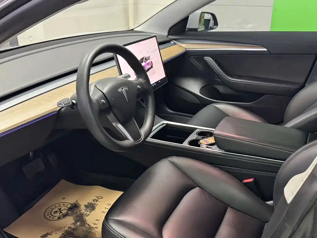 Model 3 2022 Rear-Wheel Drive