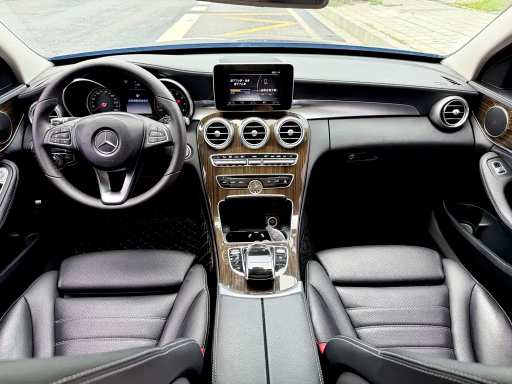 Mercedes-Benz C-Class 2015 Facelift C 200 L