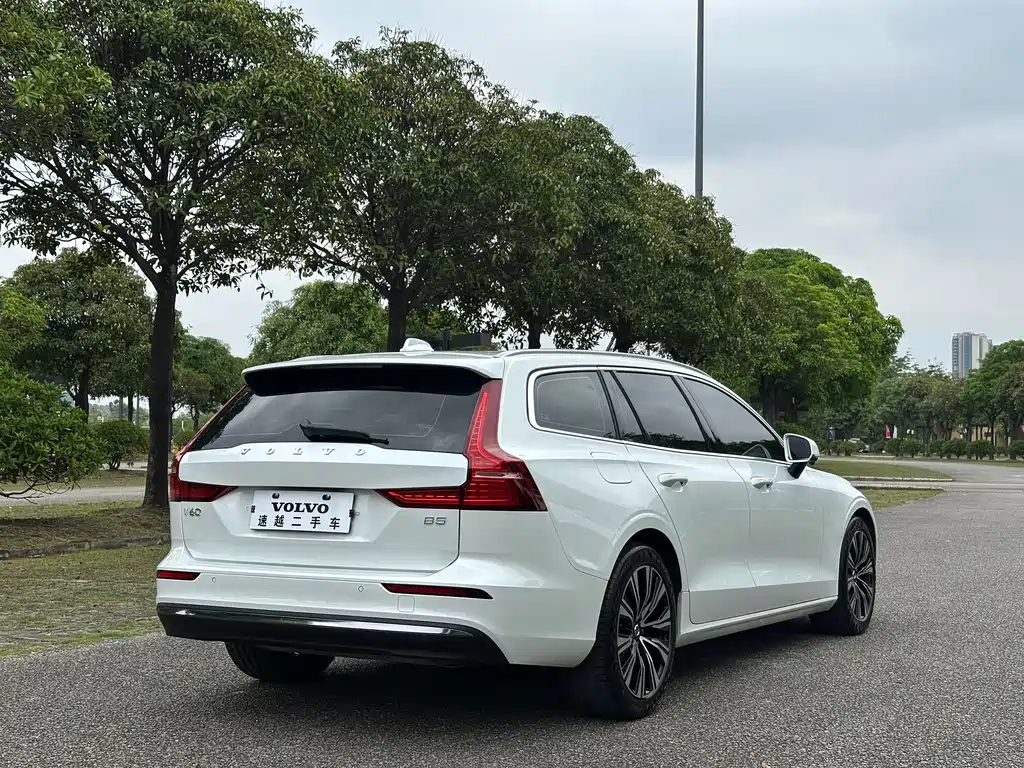 Volvo V60 2023 B5 Inscription