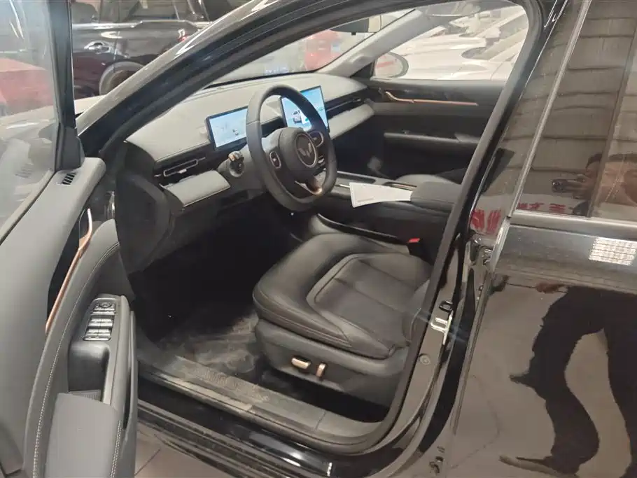 Wuling Starlight 2025 70km Intelligent Standard Edition