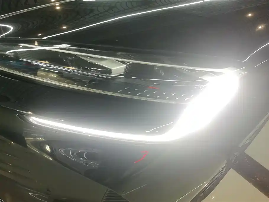 BYD Seal 2024 Honor Edition DM-i 1.5L 121km Prestige