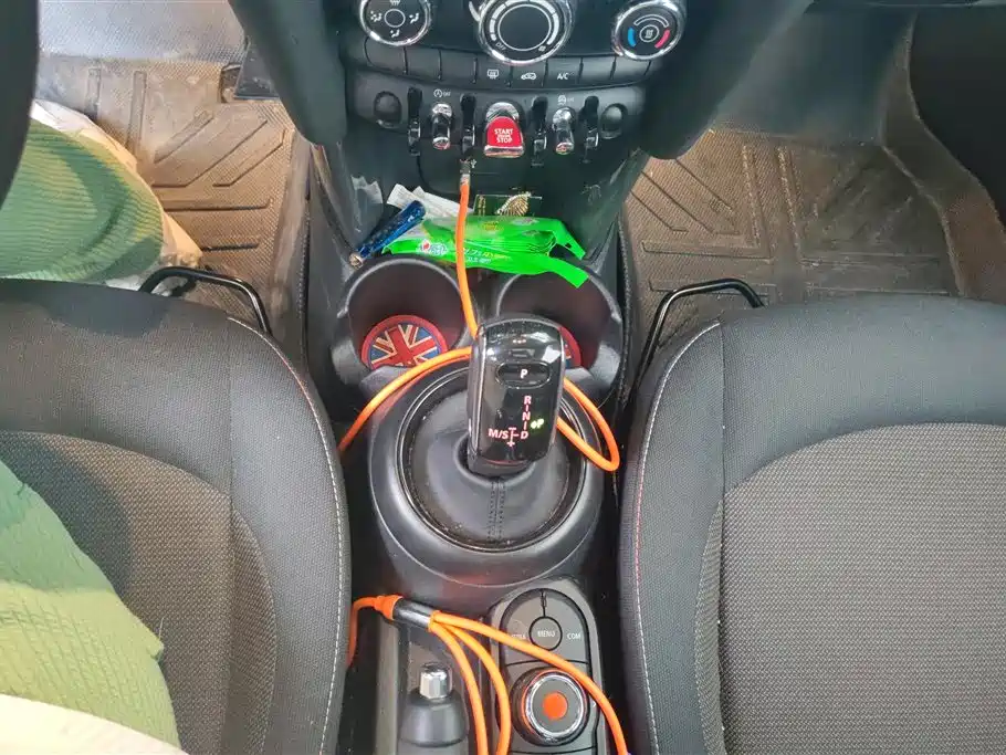 MINI 2023 1.5T ONE