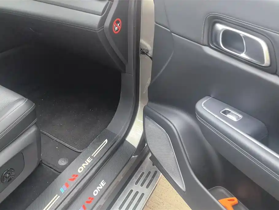 Li Auto ONE 2020 EREV 6-Seater