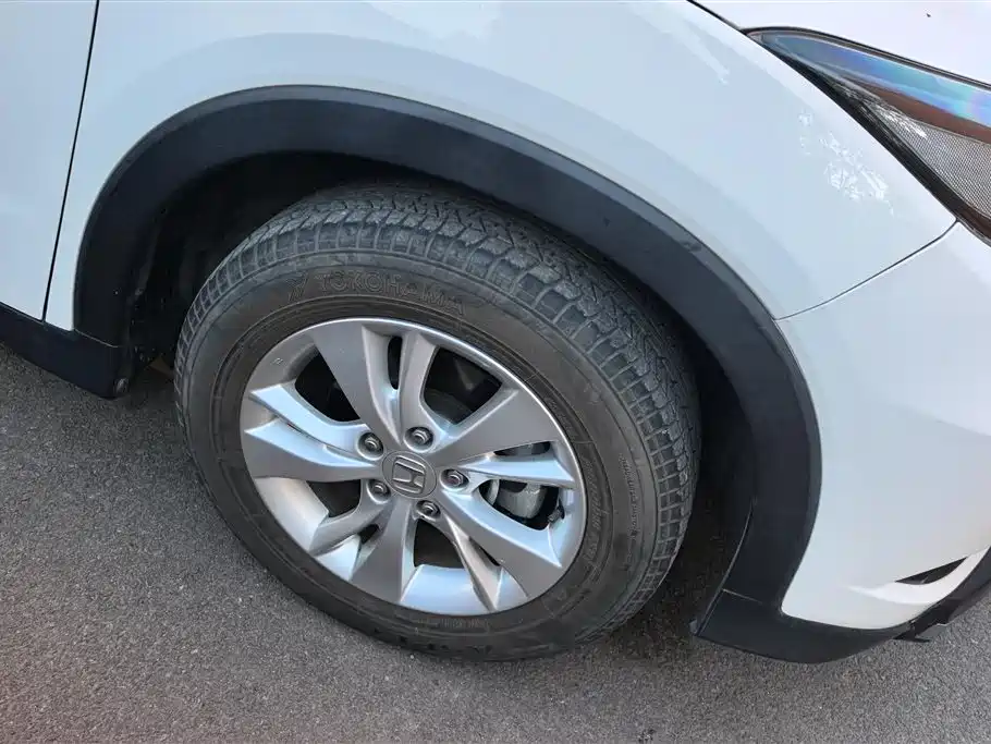 Honda Vezel 2015 1.5L CVT 2WD Comfort
