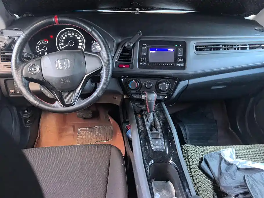 Honda Vezel 2015 1.5L CVT 2WD Comfort