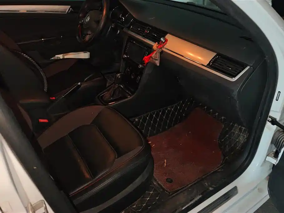 Bora 2014 1.4TSI Automatic Sportline