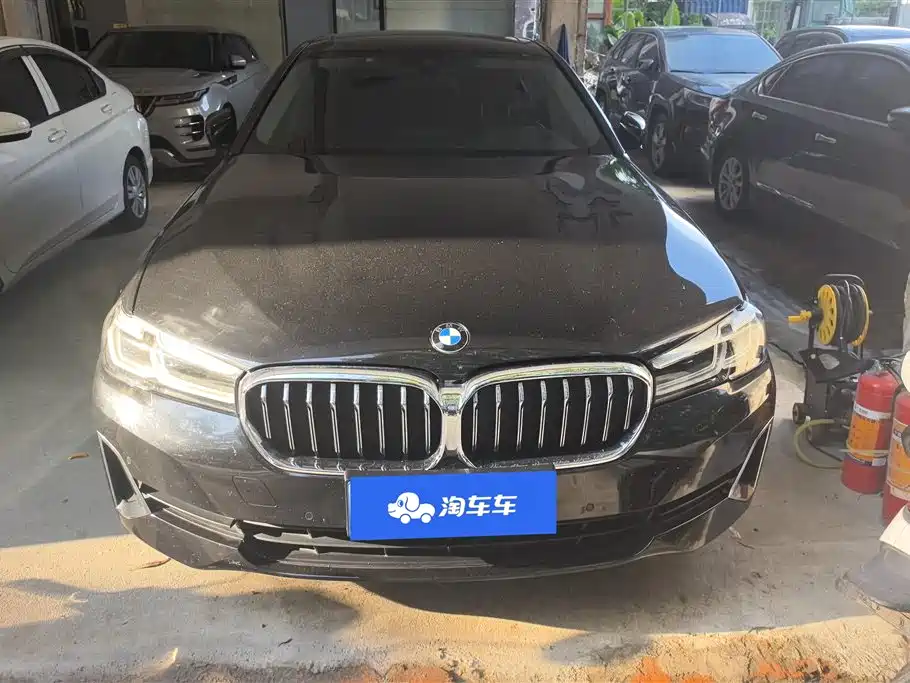BMW 5 Series 2021 530Li xDrive Luxury Package - фото 2