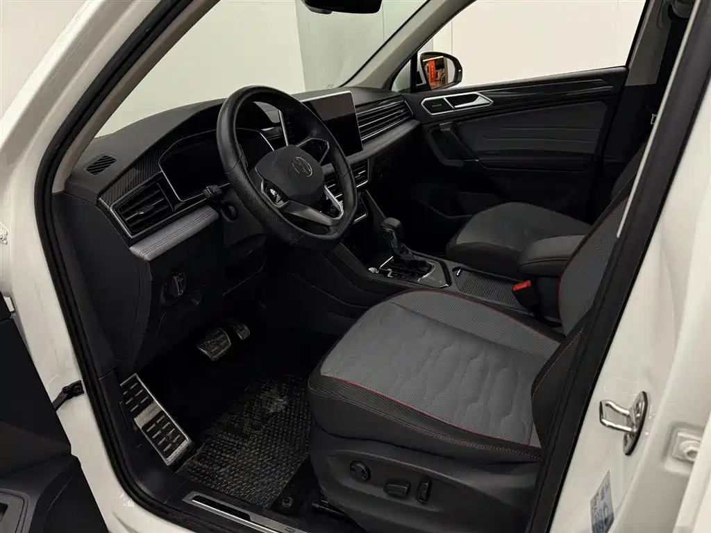 Volkswagen Tiguan L 2022 330TSI Automatic FWD R-Line Flagship Edition
