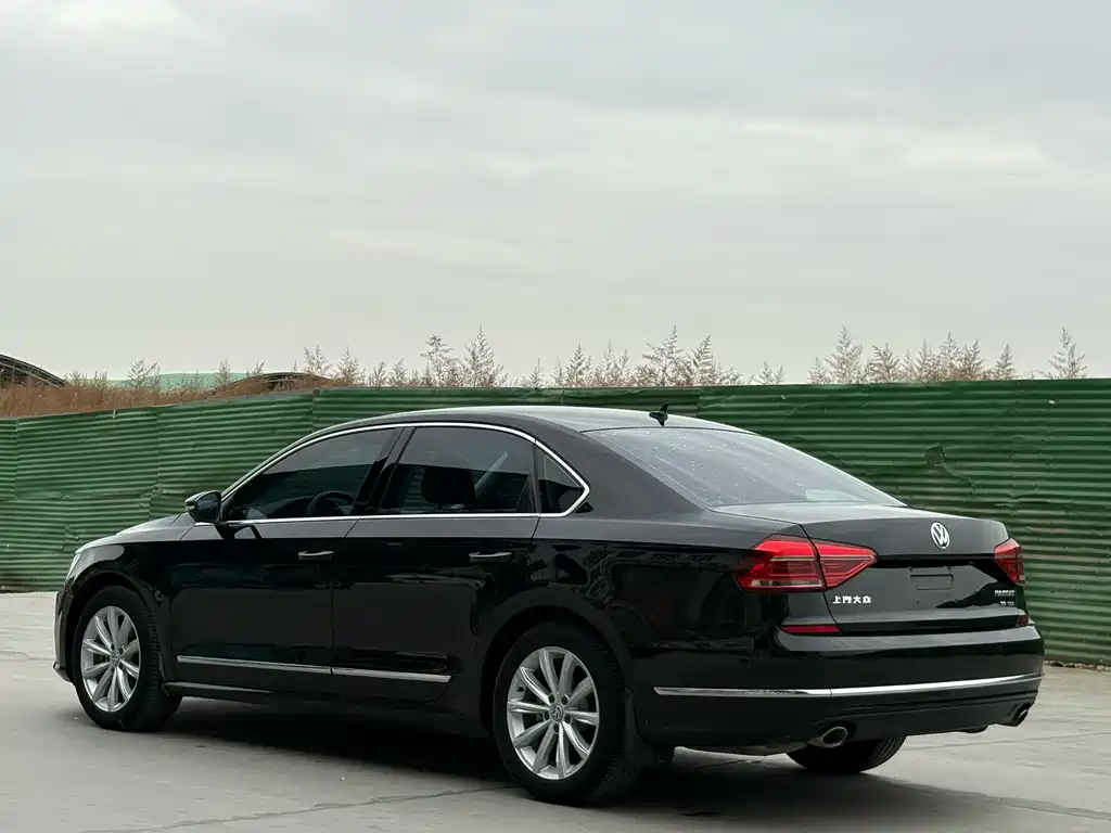 Volkswagen Passat 2016 330TSI DSG Zunrong Edition