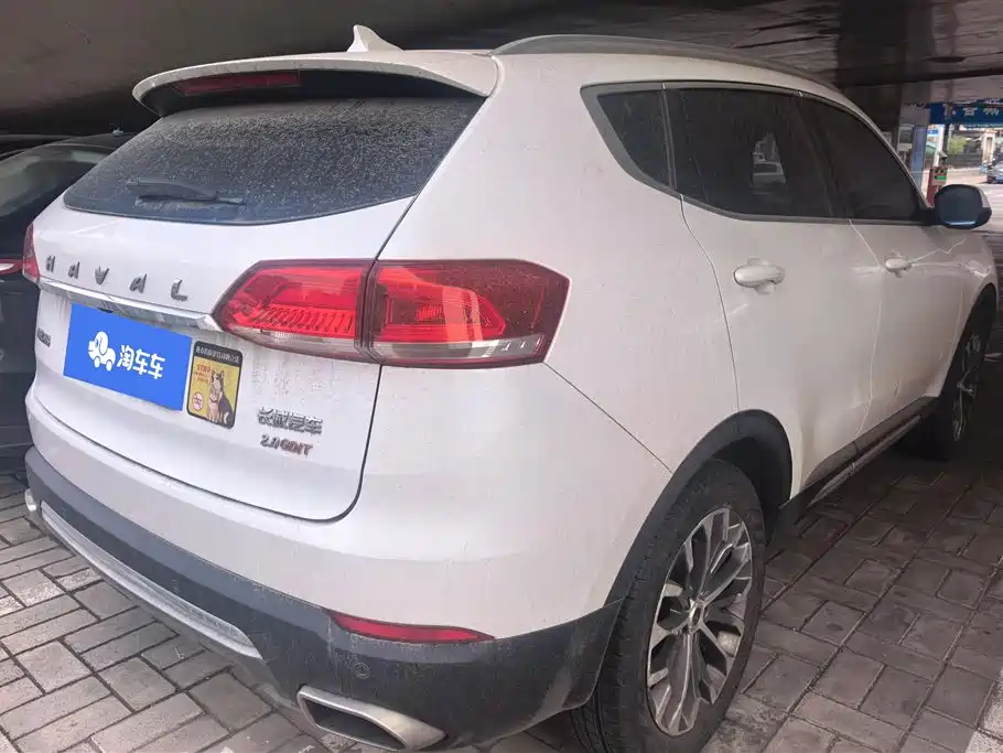 Haval H6 2017 Blue Label 2.0T Automatic 2WD Zhi Shang Edition