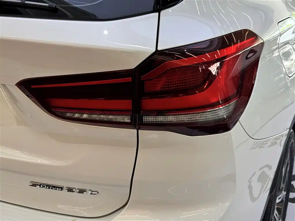 BMW X1 2022 sDrive25Li Leading Edition