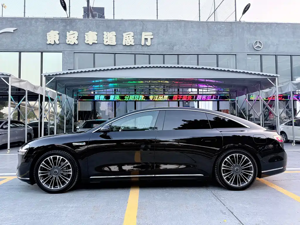 Stelato S9 2024 BEV Ultra AWD Flagship Edition