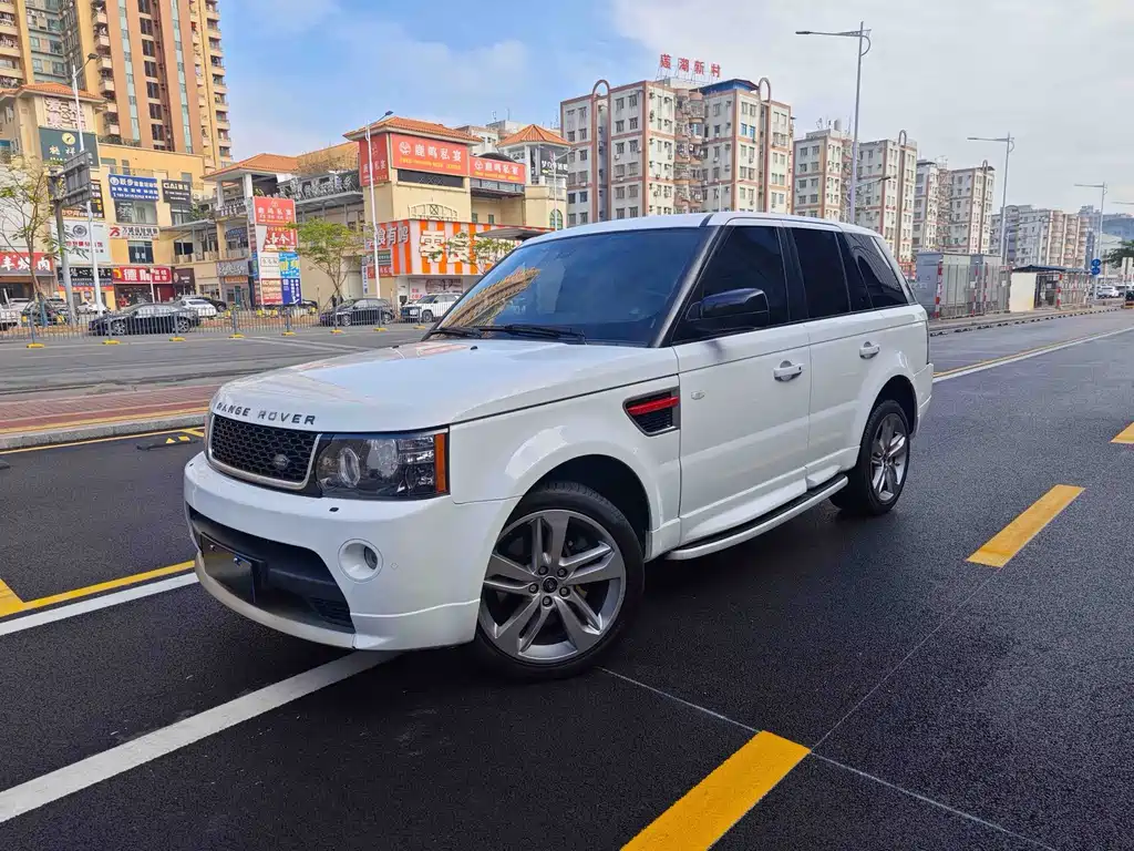 Range Rover Sport 2013 5.0 NA V8 HSE Red Edition